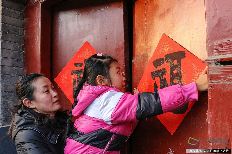 庐山小巷子有站大街的吗(庐山小巷子有站大街的吗在哪)