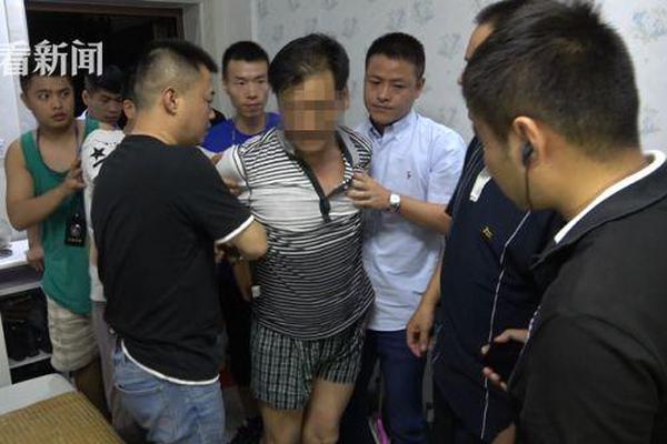 邵阳火车站小巷子站着玩的(邵阳火车站的按摩店都去哪了)