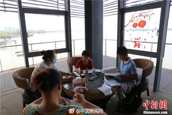 阿拉山口男人晚上必去泄火的一条街(阿拉山口治安怎么样)